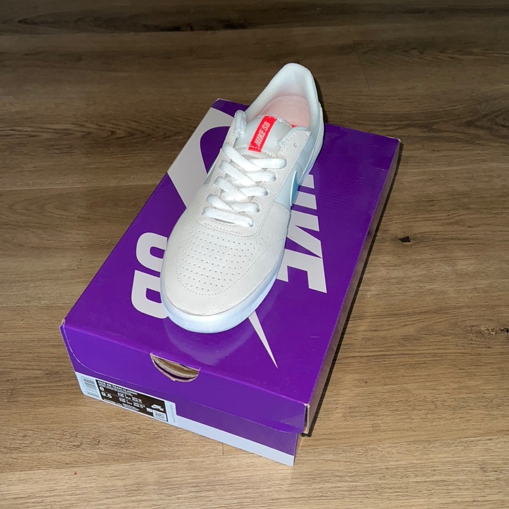 NIKE SB TEAM CLASSIC SHOES